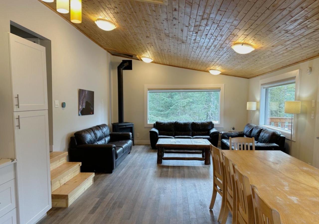 Canmore Alpine Hostel - Alpine Club Of Canada Екстер'єр фото