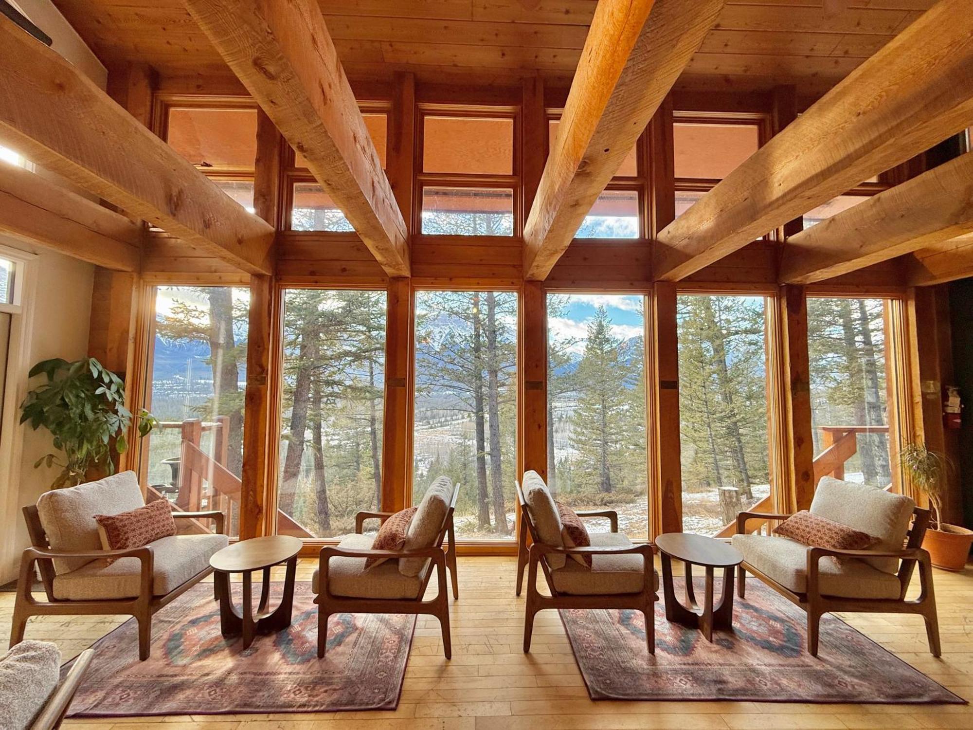 Canmore Alpine Hostel - Alpine Club Of Canada Екстер'єр фото