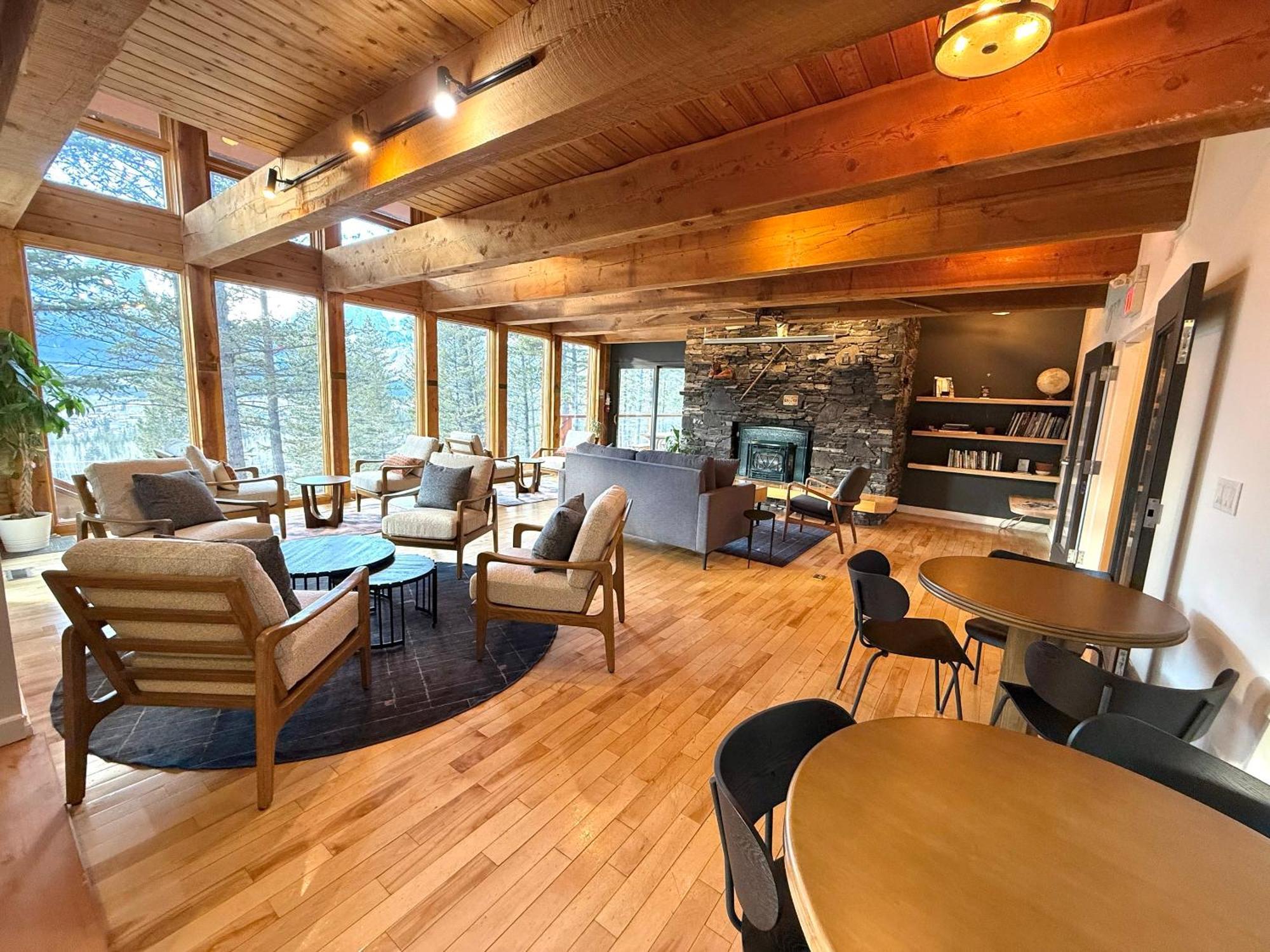 Canmore Alpine Hostel - Alpine Club Of Canada Екстер'єр фото